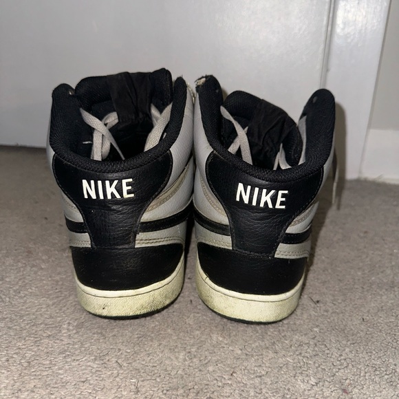 Nike Shoes - Picture 7 of 7